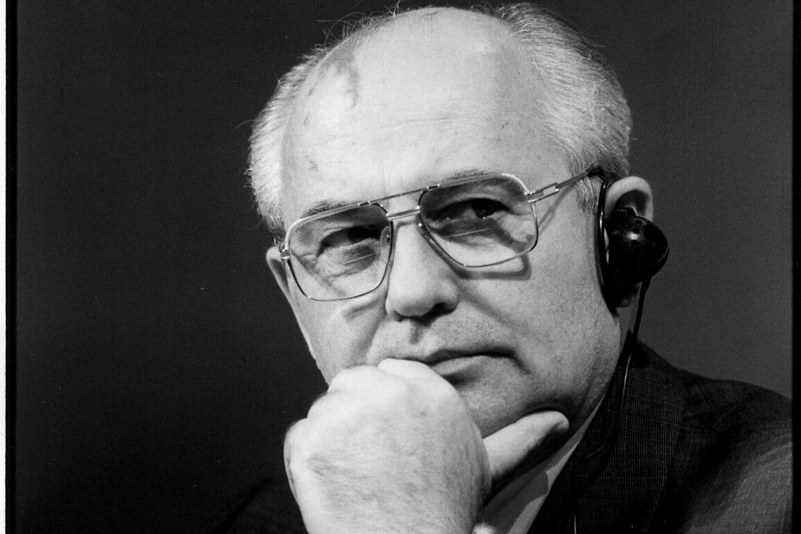 Read more about the article Gorbatjov – fra traktorfører til præsident