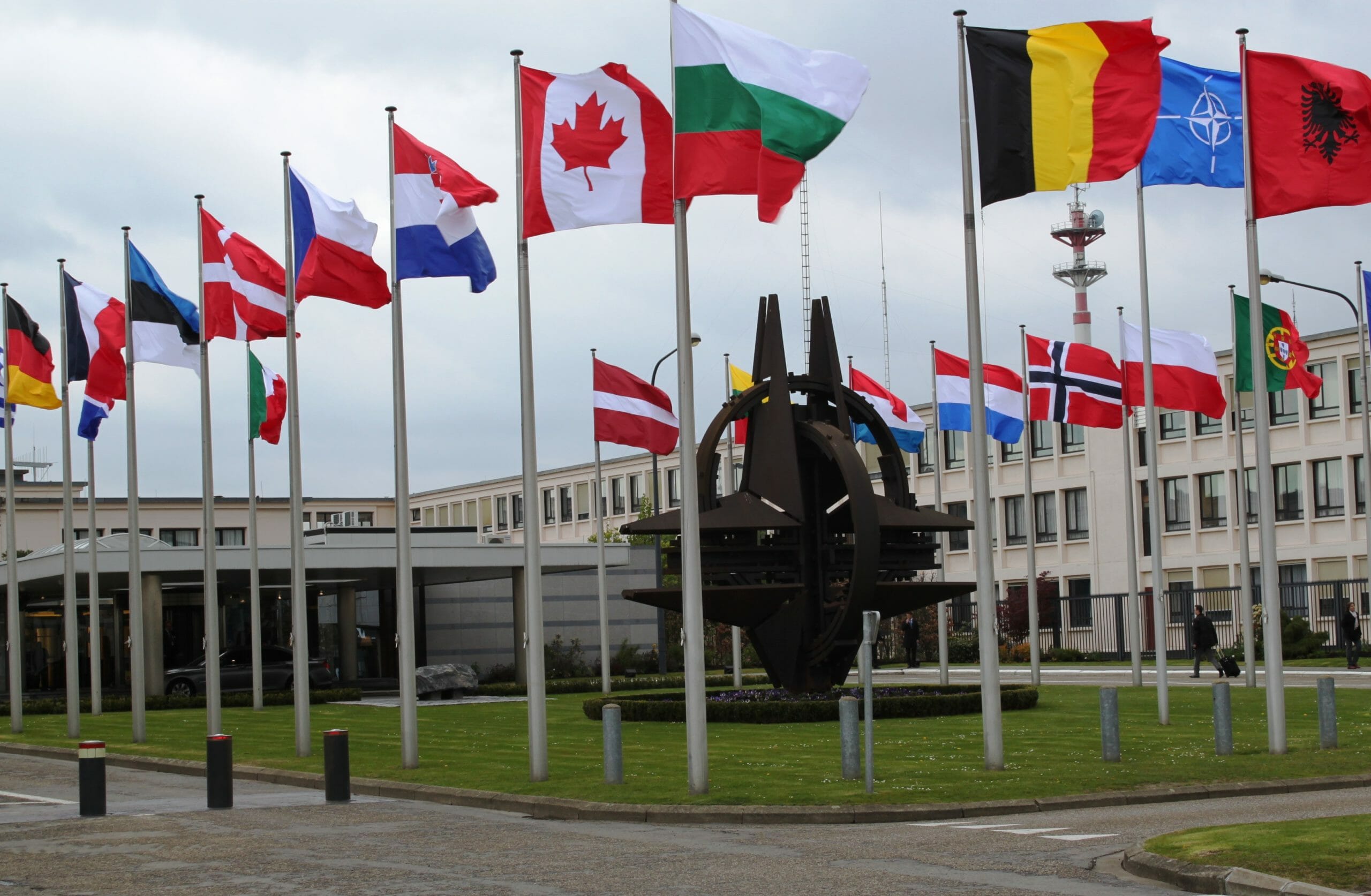 Read more about the article Nye opgaver efter Den Kolde Krig: NATO melder klar til kamp mod terror