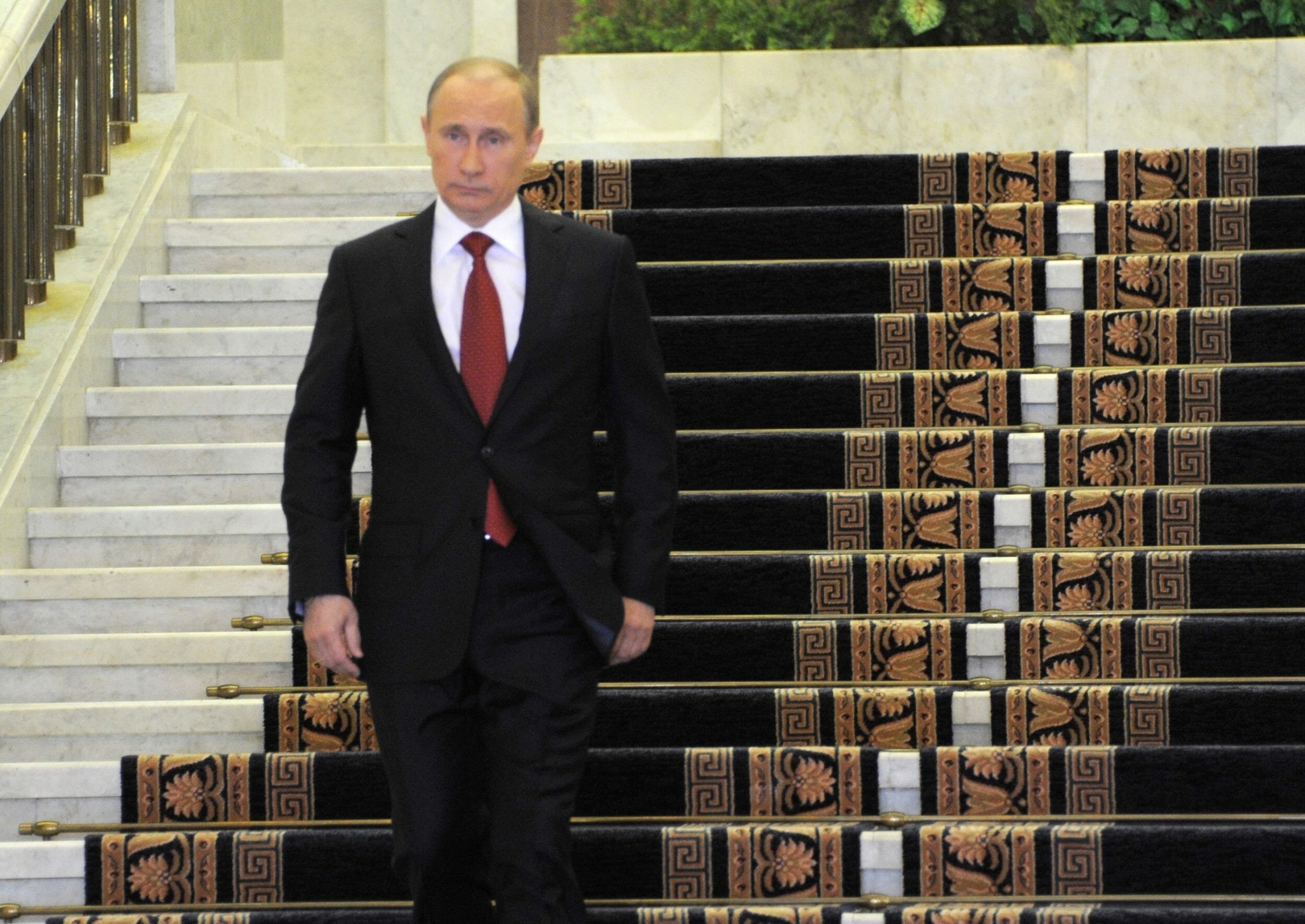 Read more about the article Vladimir Putin: Ruslands stærke mand runder de 60 år