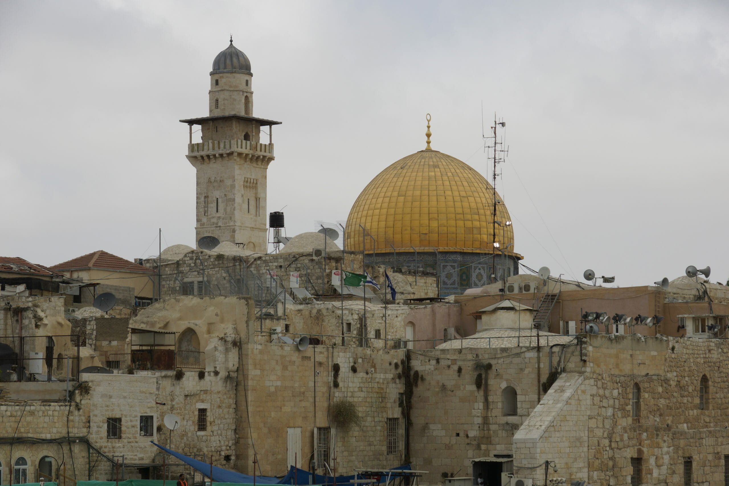 Read more about the article FAKTA: Moskeen, der er et brændpunkt i Jerusalem