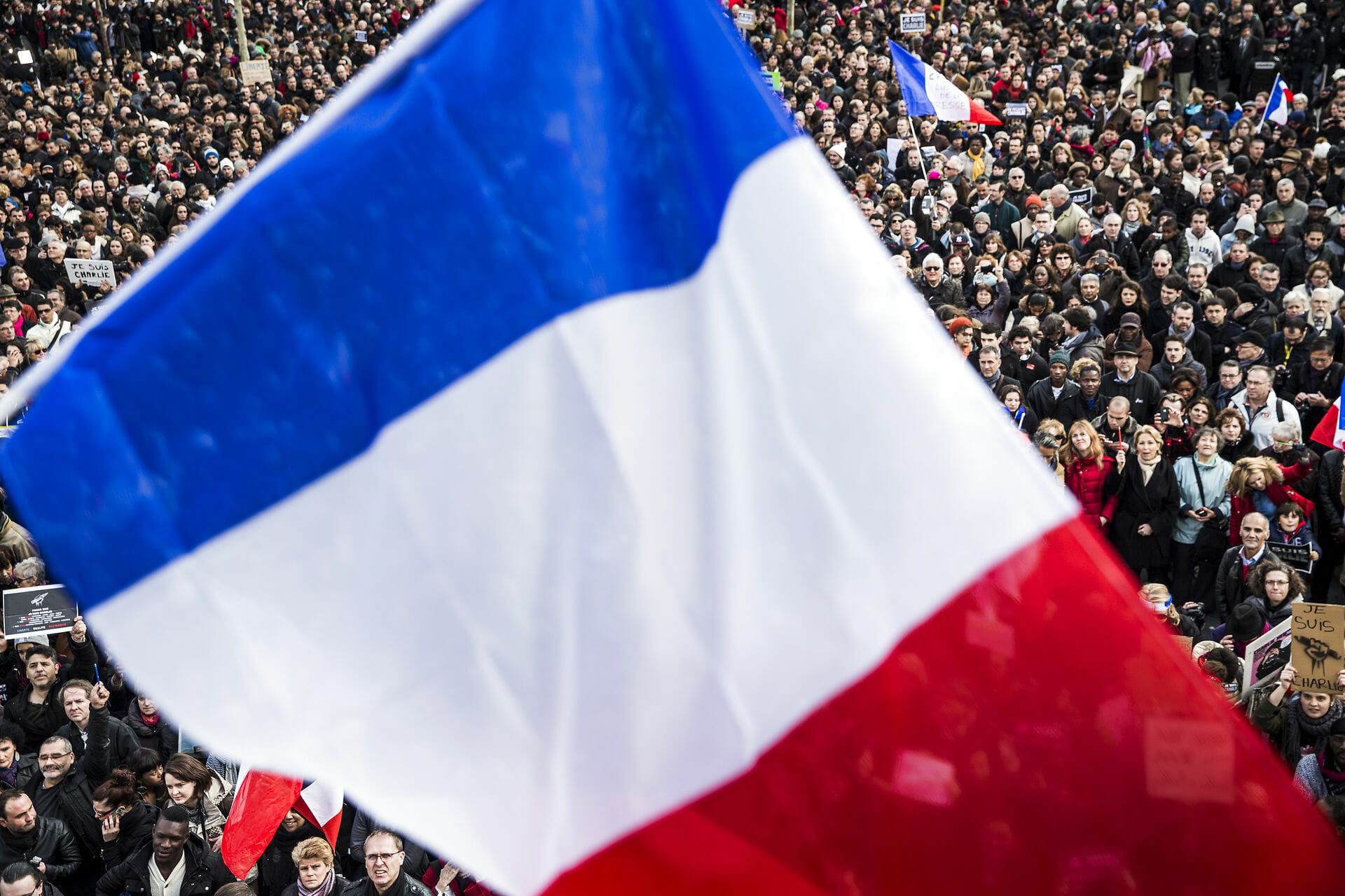 Read more about the article Terror i Frankrig: En million deltog i fredsmarch i Paris