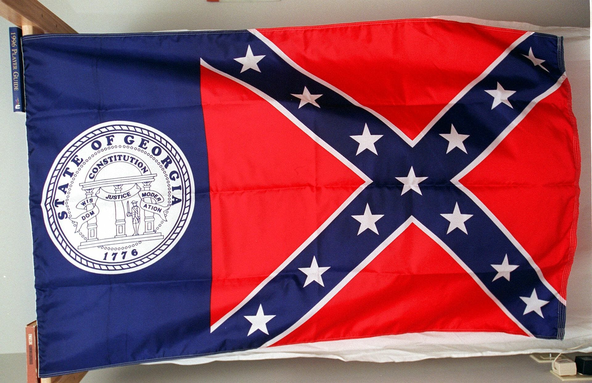 Read more about the article Amerikanske flagfirmaer stopper med at lave sydstatsflag