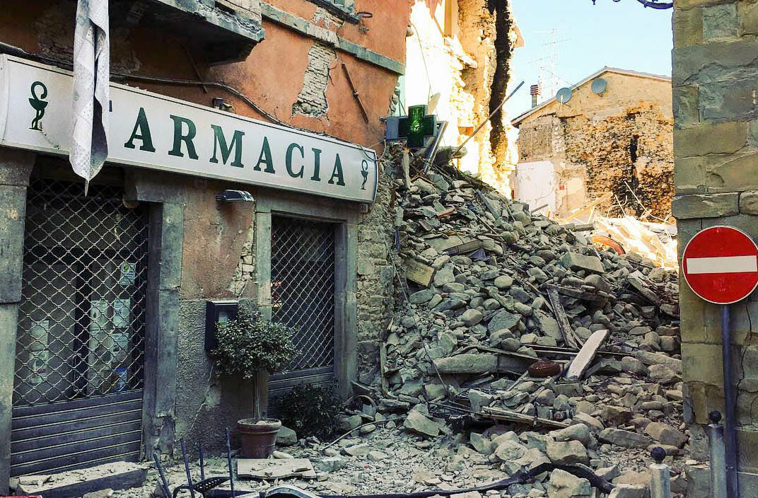 Read more about the article Fransk jordskælvssatire skaber vrede i Italien