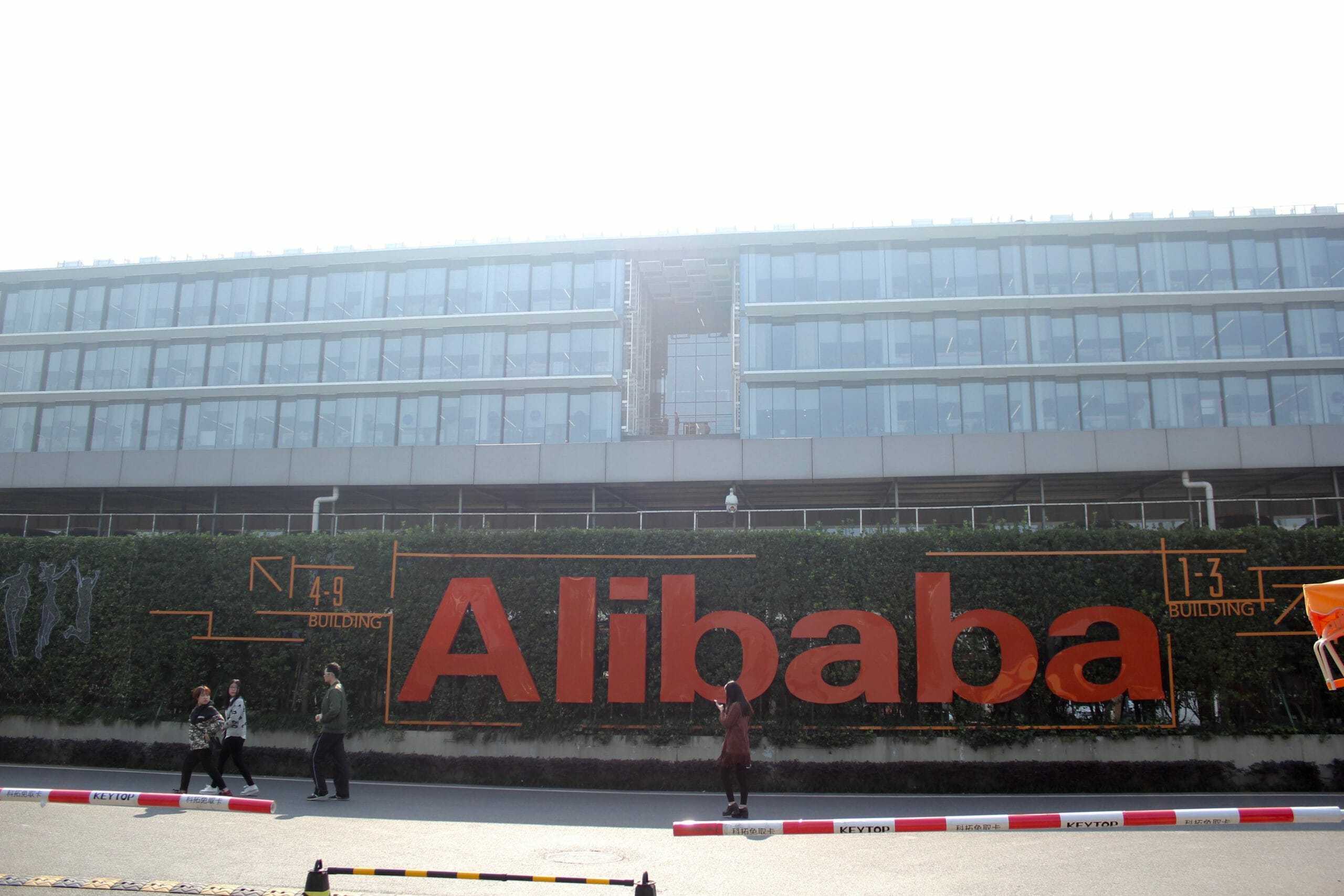 Read more about the article FAKTA: Alibaba er handelsvindue til millioner af kinesere