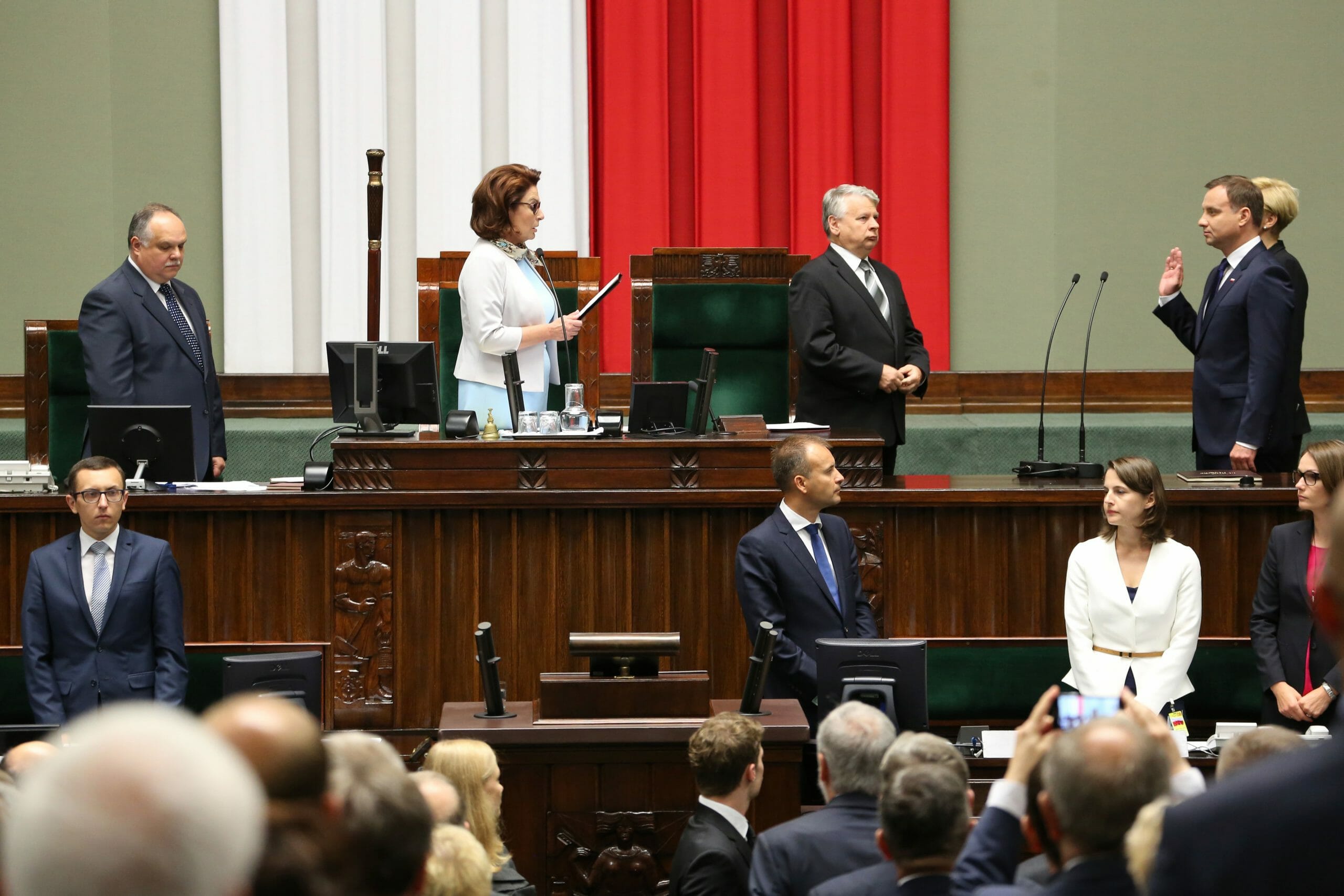 Read more about the article Rapport: Regeringsparti truer kvinderettigheder i Polen