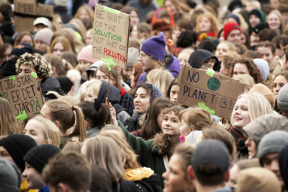 Read more about the article Tusinder af børn og unge klimastrejker i hele landet