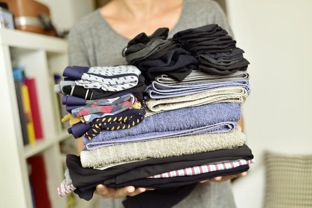 Read more about the article Giv tøjet nyt liv: Din hullede trøje kan genanvendes