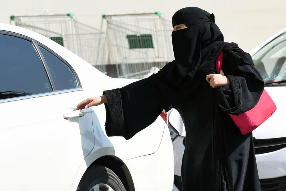 Read more about the article Saudiarabiske kvinder håber på opgør med værgesystem