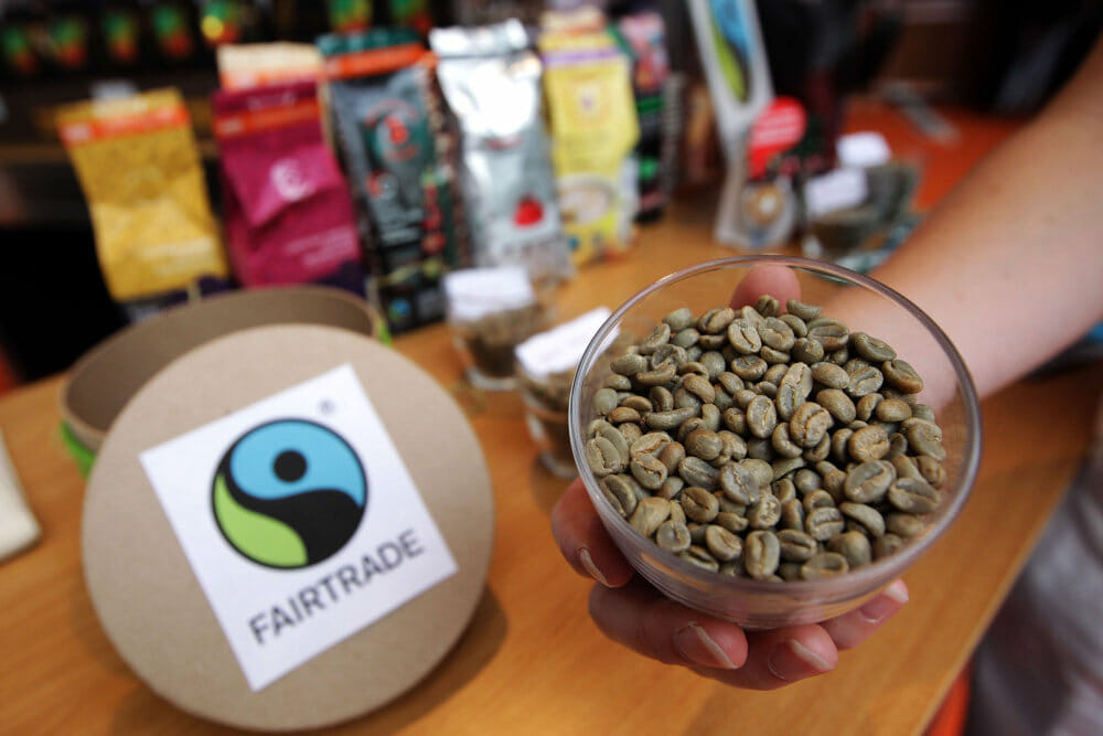 Read more about the article Fairtrade fylder 25 år: Hvad betyder mærket egentlig?