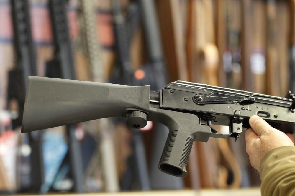 Read more about the article Amerikansk politi anholder 13-årig med AK-47 for trusler