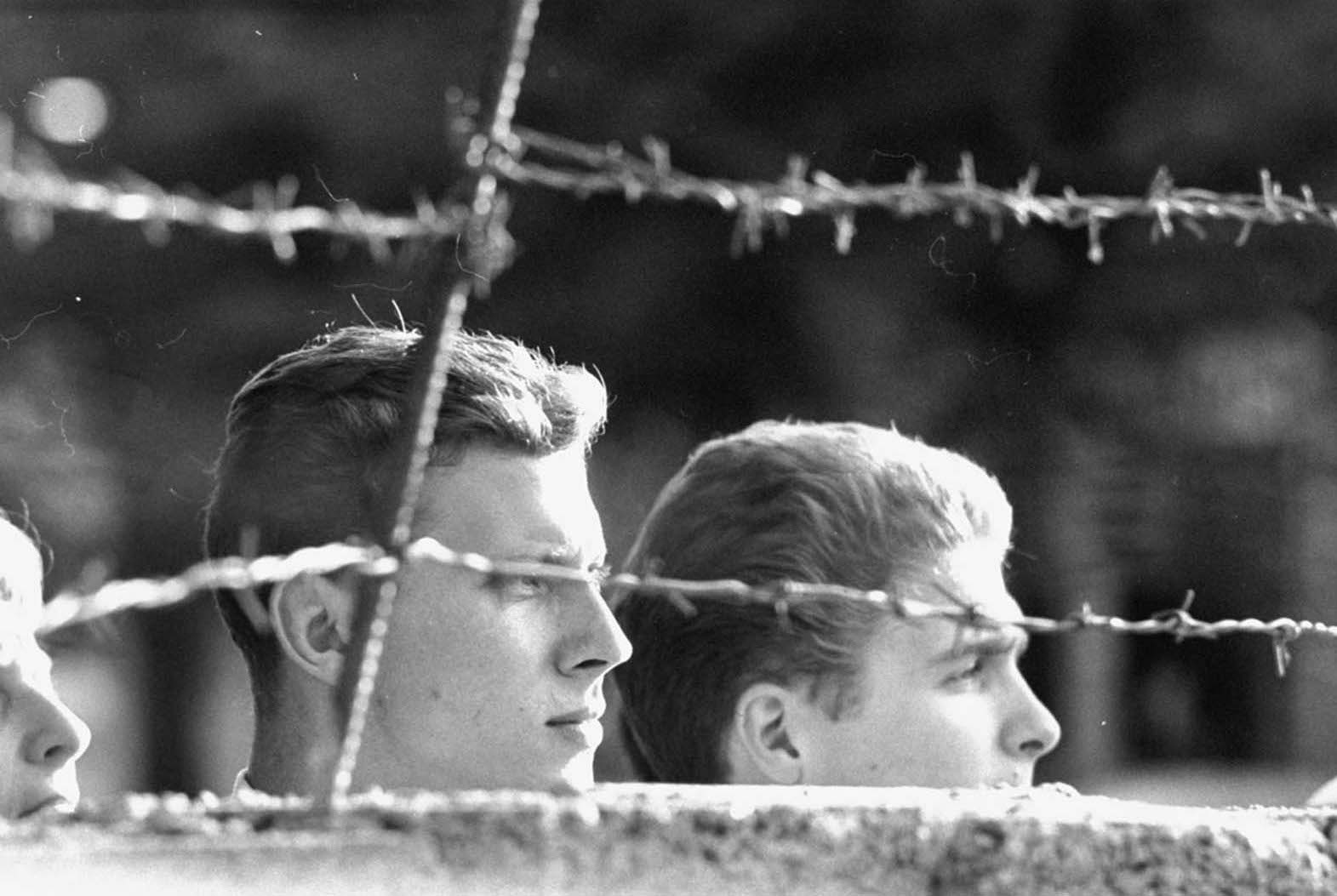 Read more about the article For 60 år siden lukkede en mur i Berlin det sidste hul i Jerntæppet