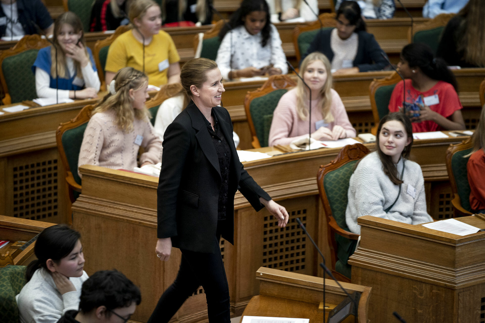 Read more about the article Statsminister Mette Frederiksen udskriver skolevalg 2021