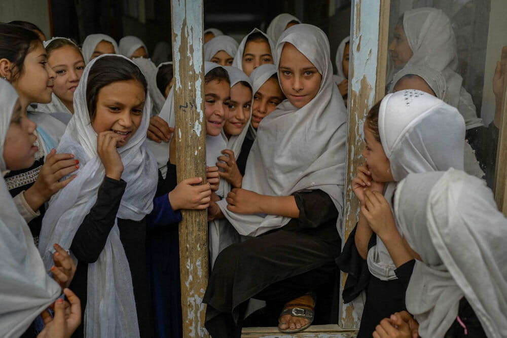 Read more about the article Frustrerede afghanske piger venter stadig på at komme tilbage i skole