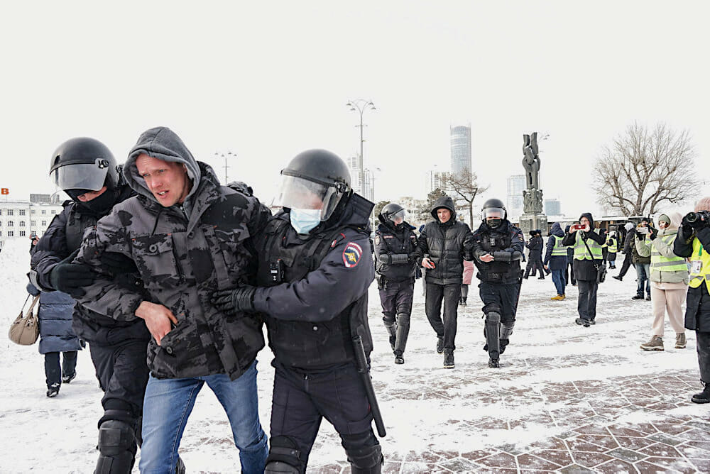 Read more about the article NGO: Over 4600 krigsmodstandere blev søndag anholdt i Rusland