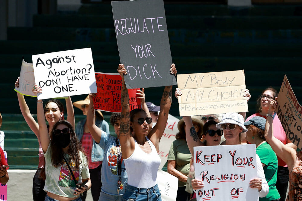 Read more about the article Demonstranter i USA indleder en vredens sommer for retten til abort