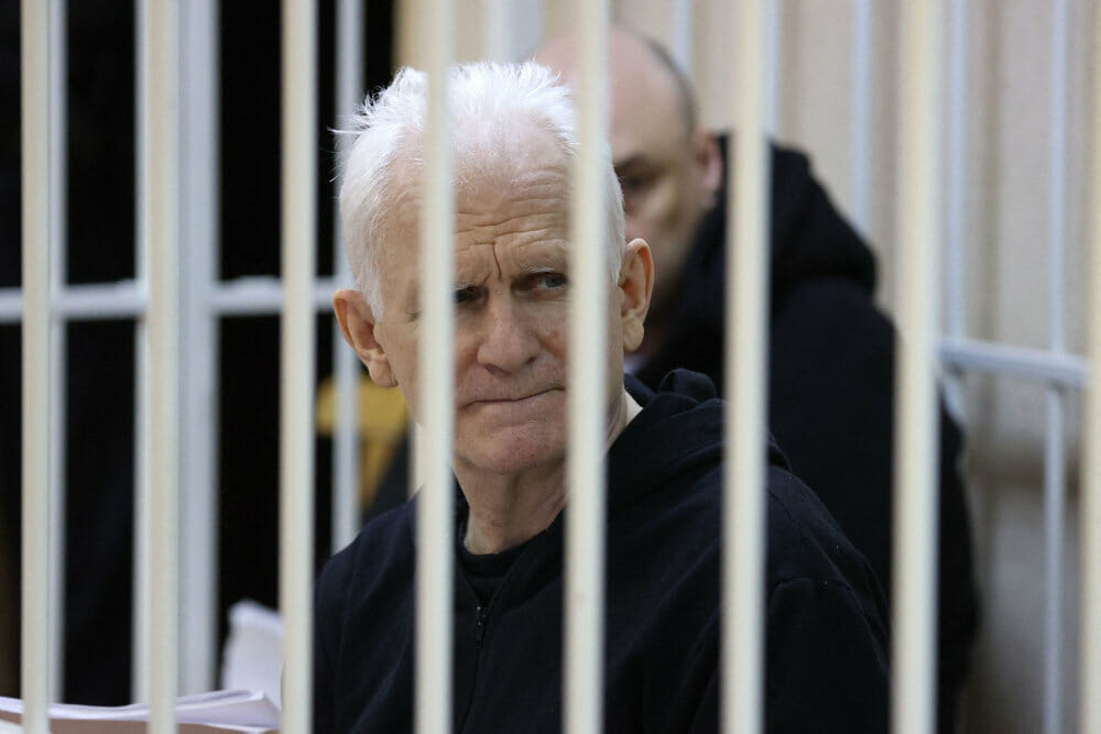 Read more about the article Hviderussisk modtager af Nobels fredspris får ti års fængsel