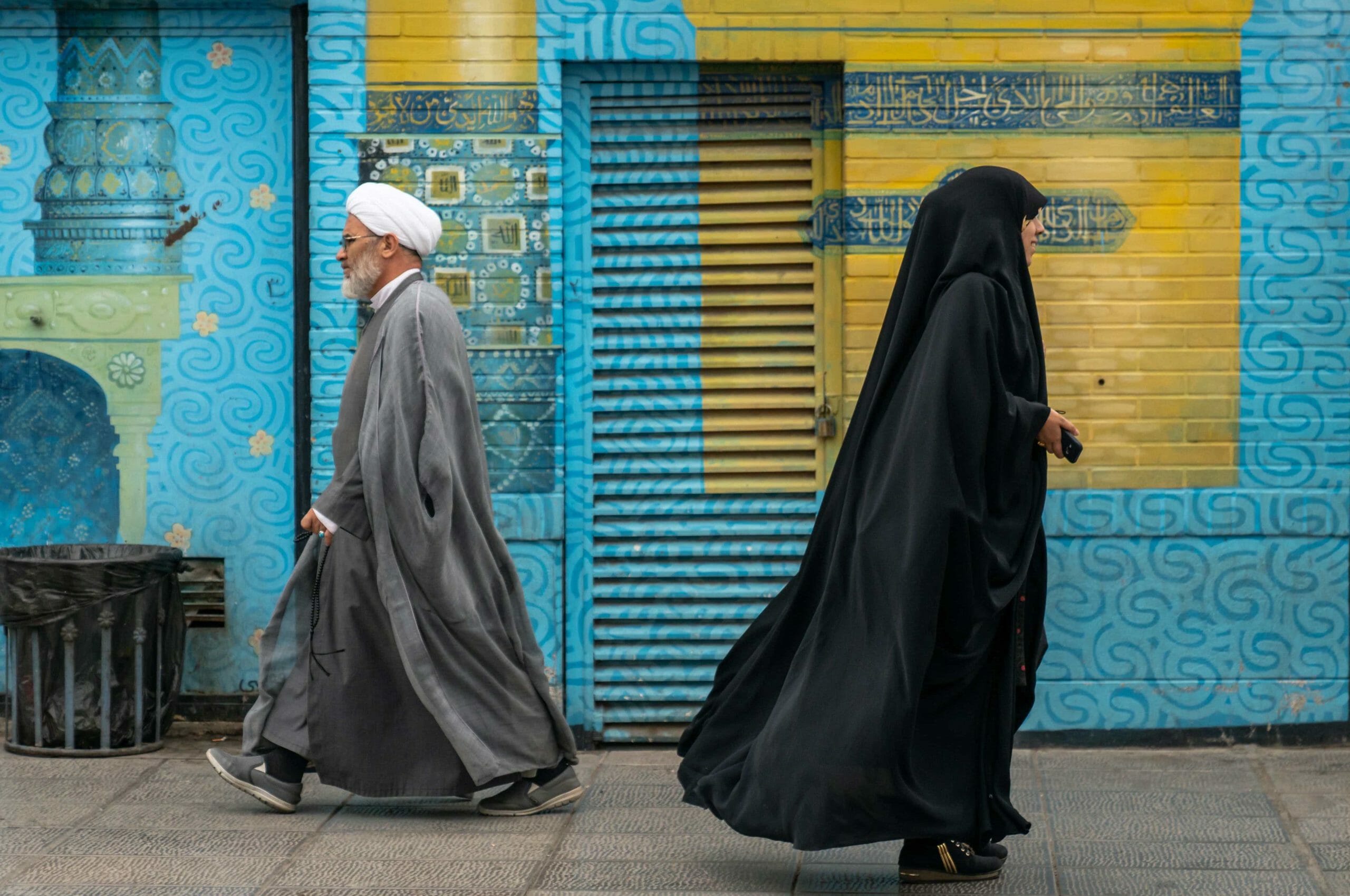 Read more about the article Overvågning skal afsløre iranske kvinder som ikke bærer tørklæde