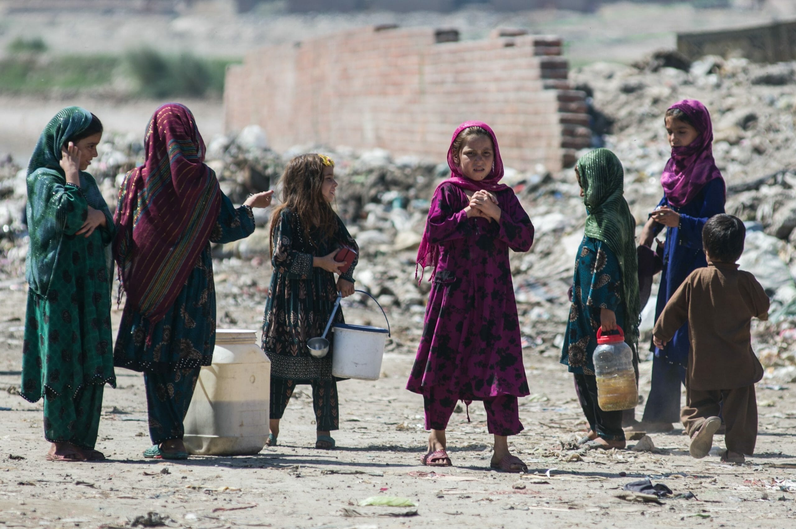 Read more about the article Amnesty-rapport: Piger ned til 7 år bliver tvangsgift i Afghanistan