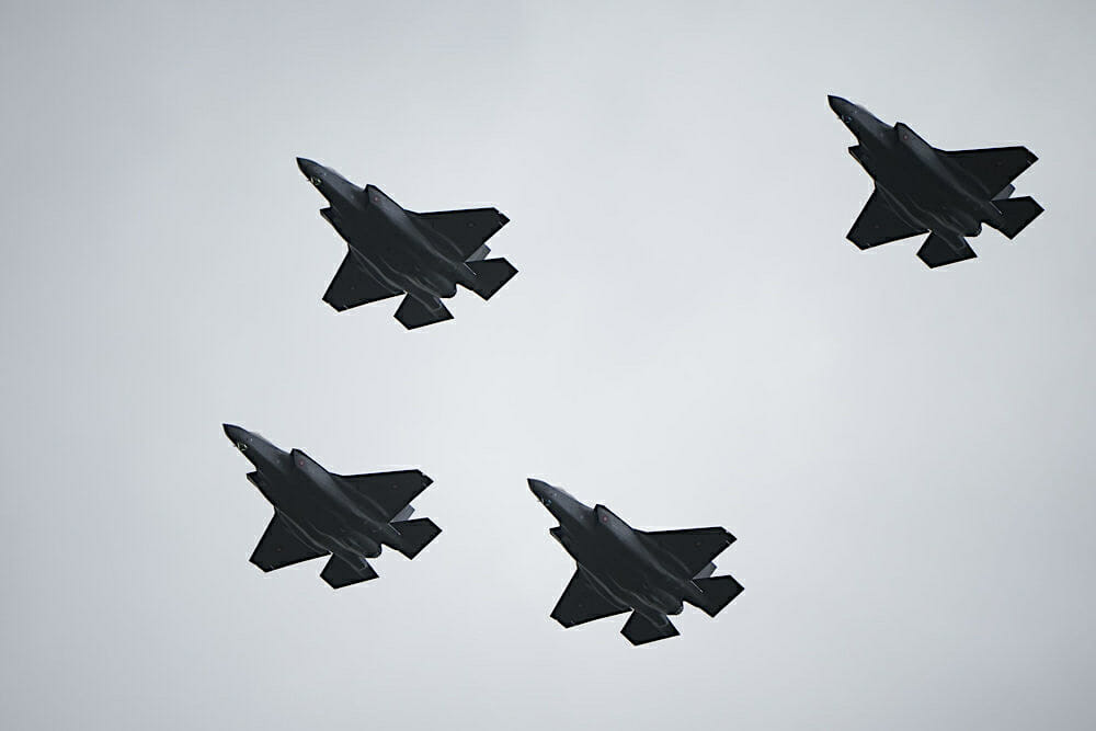 Read more about the article Flyvevåbnets første fire F-35-kampfly er landet på dansk grund