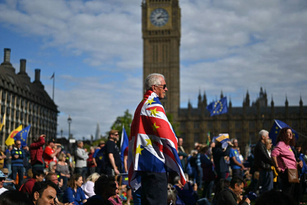 Read more about the article Demonstranter i London kalder brexit kæmpemæssig fejl