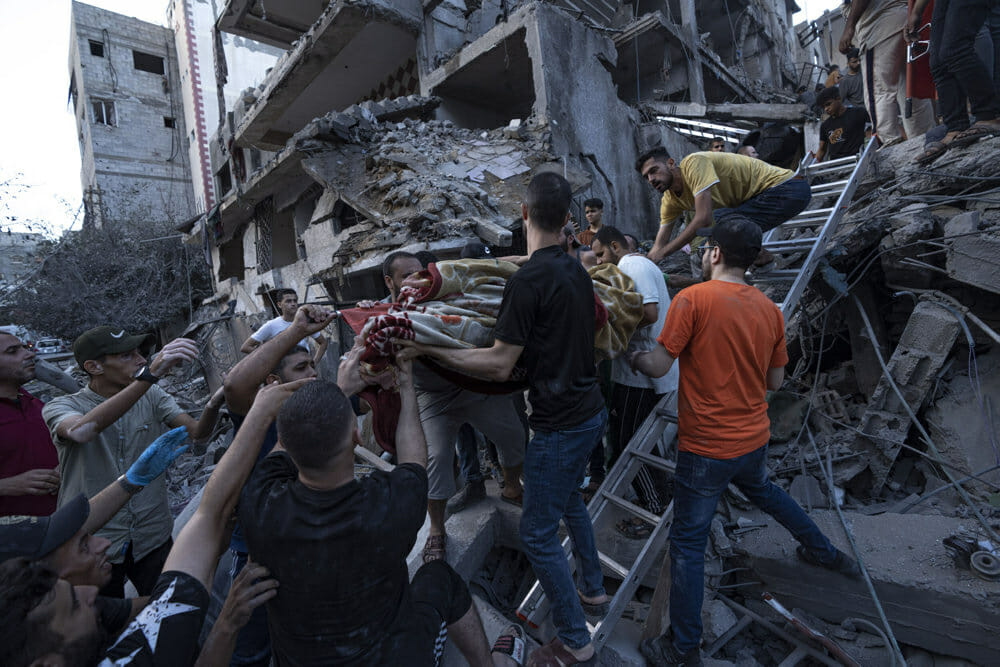 Read more about the article En kvart million palæstinensere tvunget på flugt i Gaza