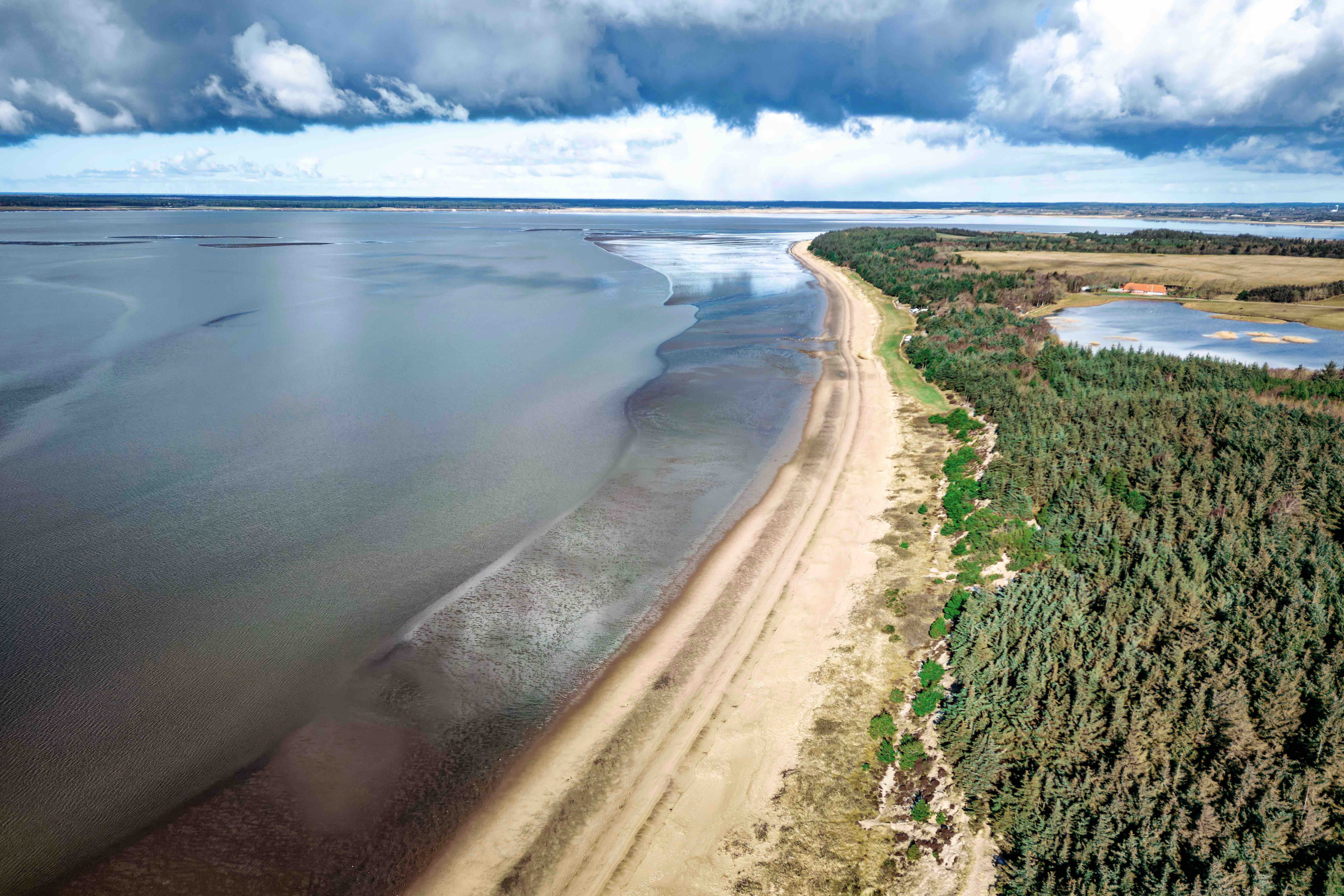 Read more about the article Store mængder sand skal sikre Vestkysten mod havstigninger