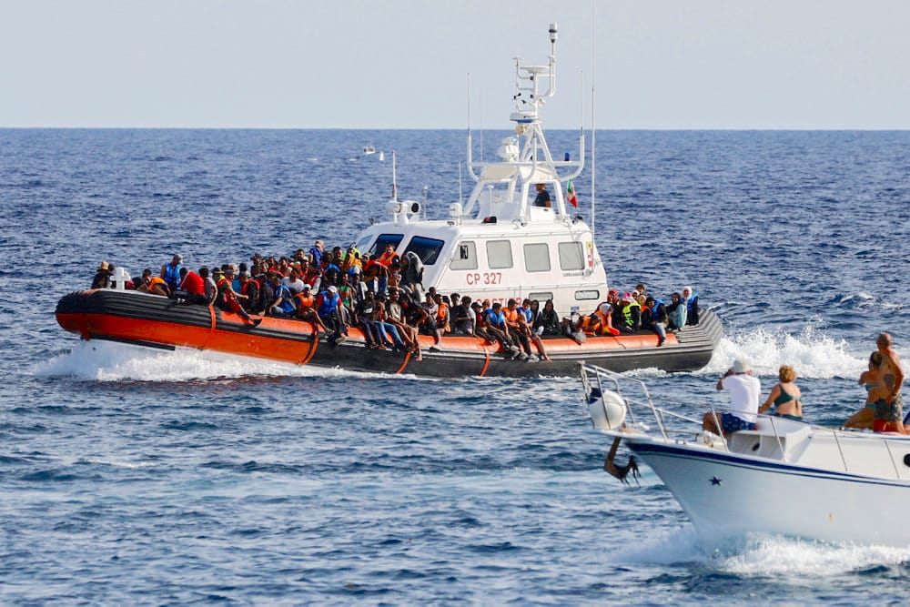 Read more about the article Italien vil sejle migranter fra Middelhavet til centre i Albanien