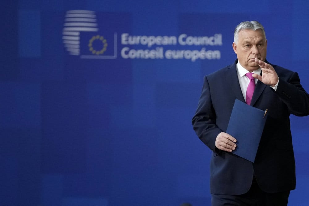 Read more about the article EU åbner optagelsesforhandlinger med Ukraine uden Ungarn