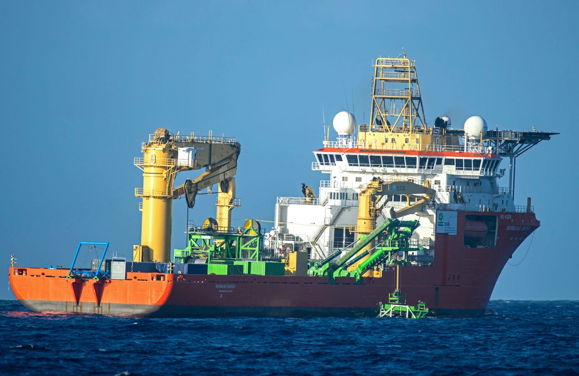 Read more about the article Norges storting giver grønt lys til minedrift på dybhavsbunden