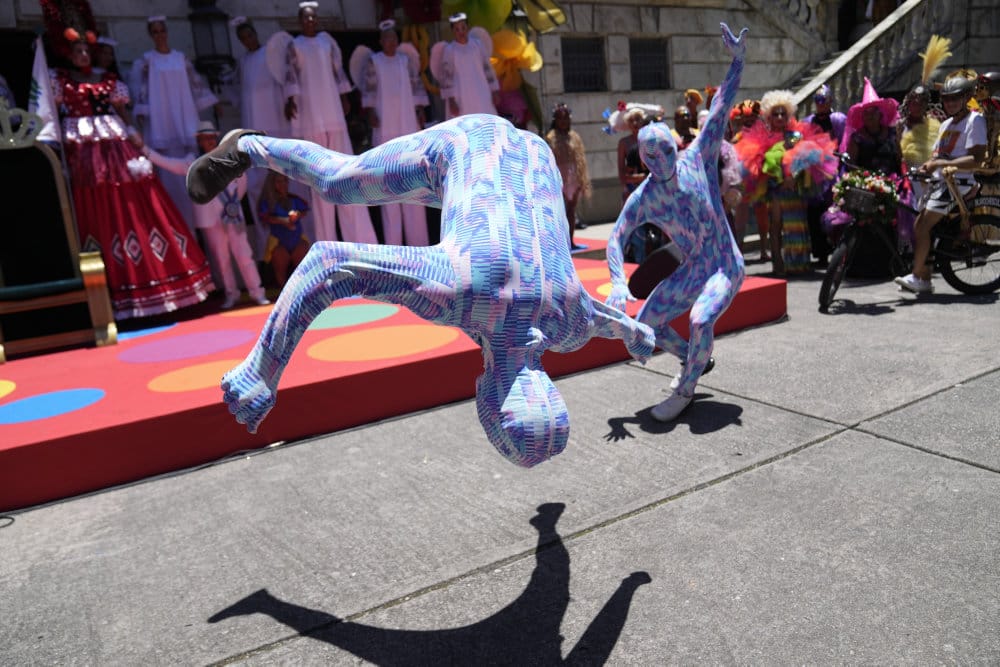 Read more about the article Parader ved karneval i Rio de Janeiro hylder oprindeligt folk