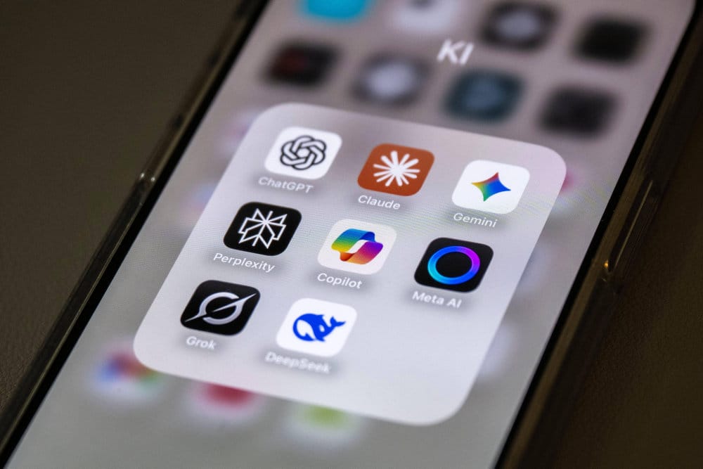 Read more about the article Hallucinationer og sjusk giver fejl i AI-styret nyhedsformidling